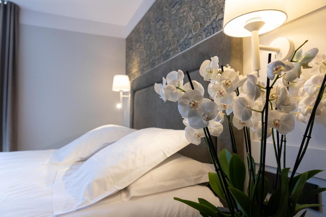 Logis Hotel-Restaurant Du Mouton Ribeauvillé Eksteriør billede