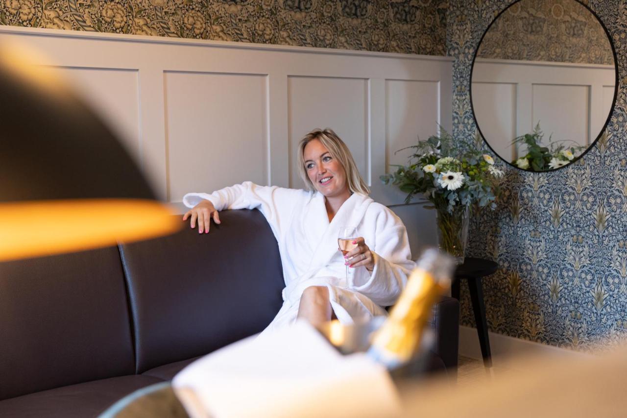 Logis Hotel-Restaurant Du Mouton Ribeauvillé Eksteriør billede