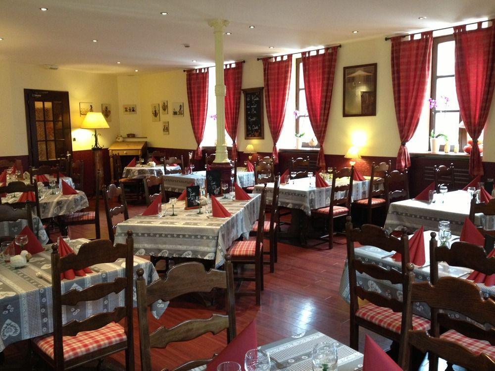 Logis Hotel-Restaurant Du Mouton Ribeauvillé Eksteriør billede