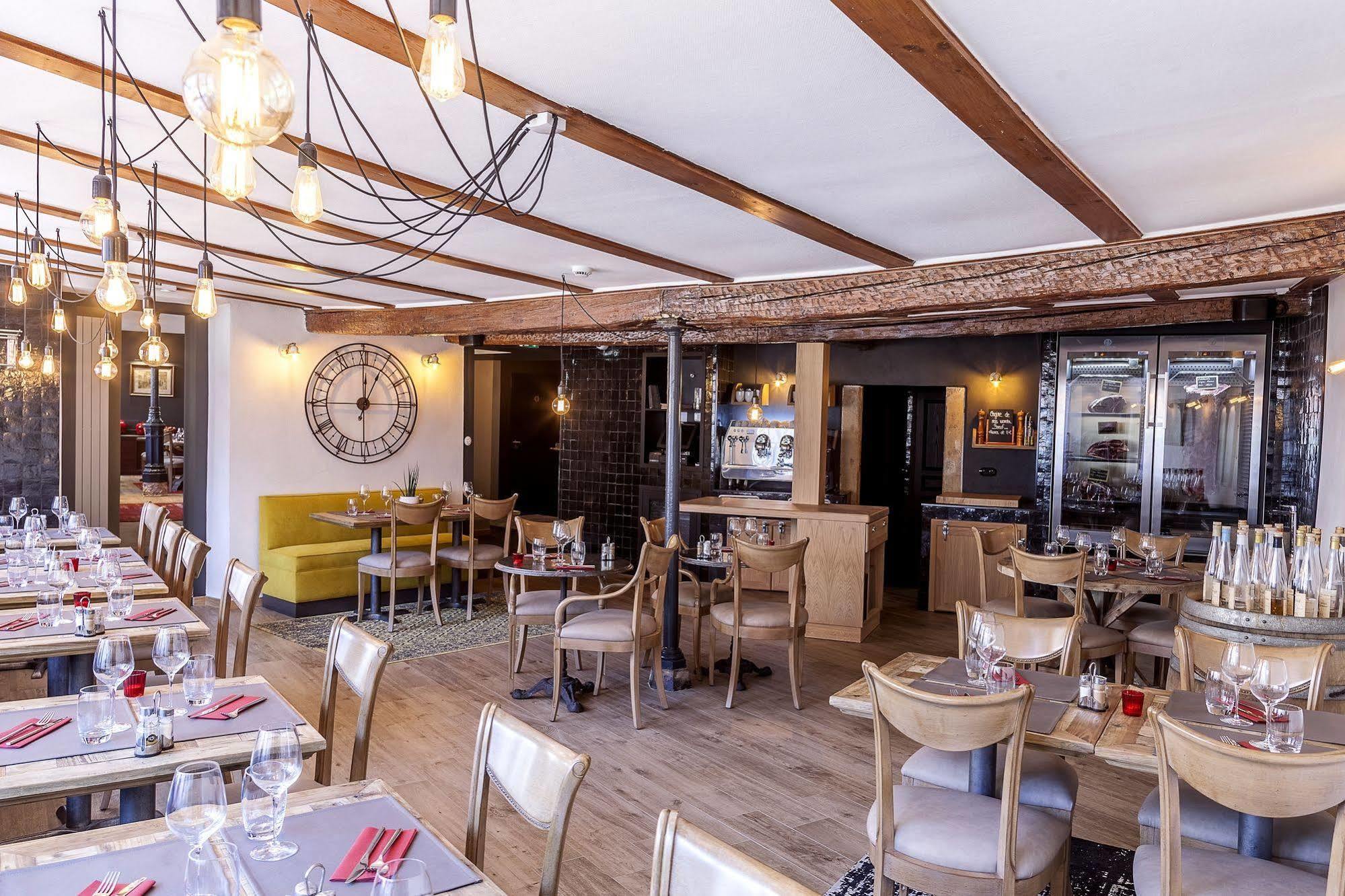Logis Hotel-Restaurant Du Mouton Ribeauvillé Eksteriør billede